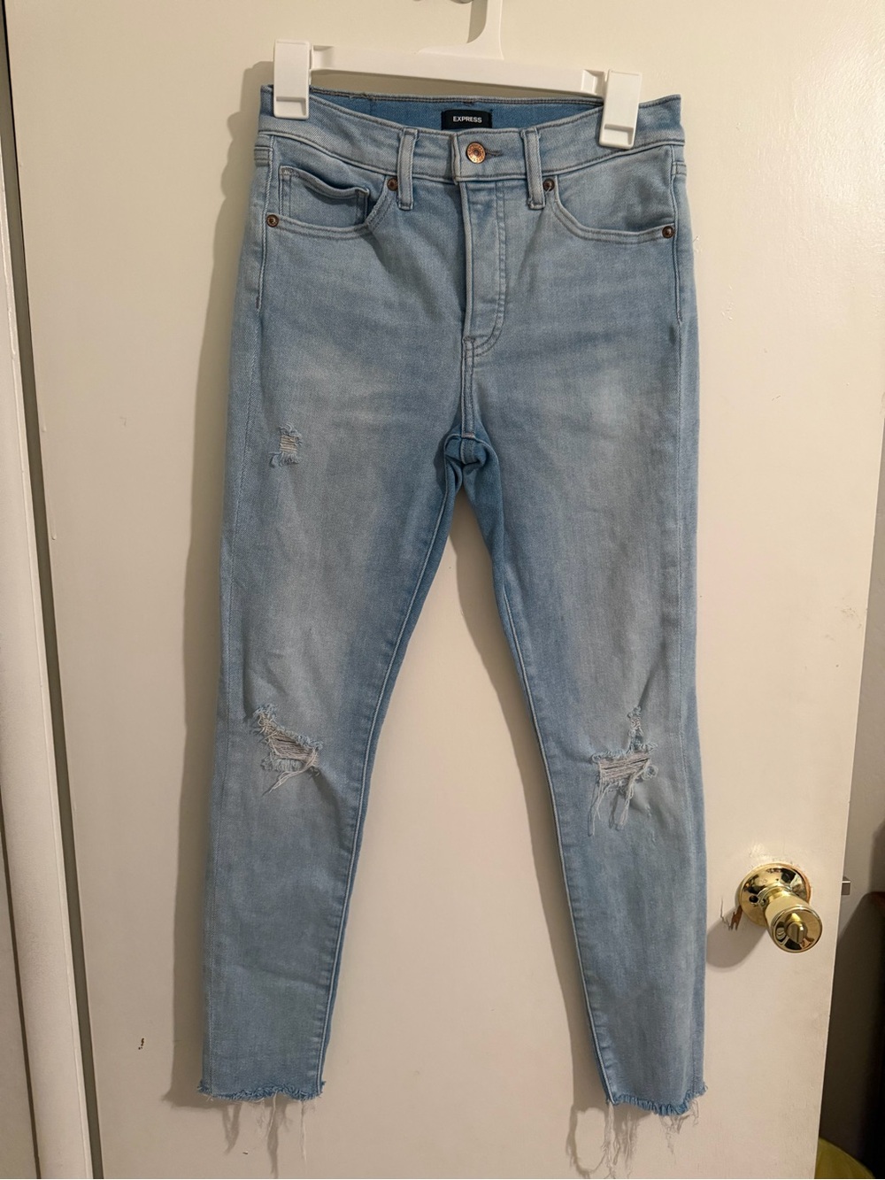 Express Skinny Mid-Rise Distressed Jeans Size 4 Regular